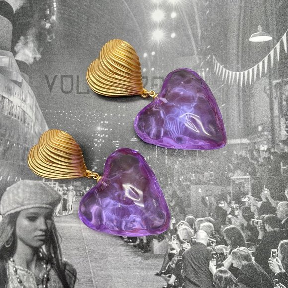 ON SALE!! VOLTAIRE Designer Dangling Purple Heart Pierced Retro Earrings NWOT - Picture 1 of 3